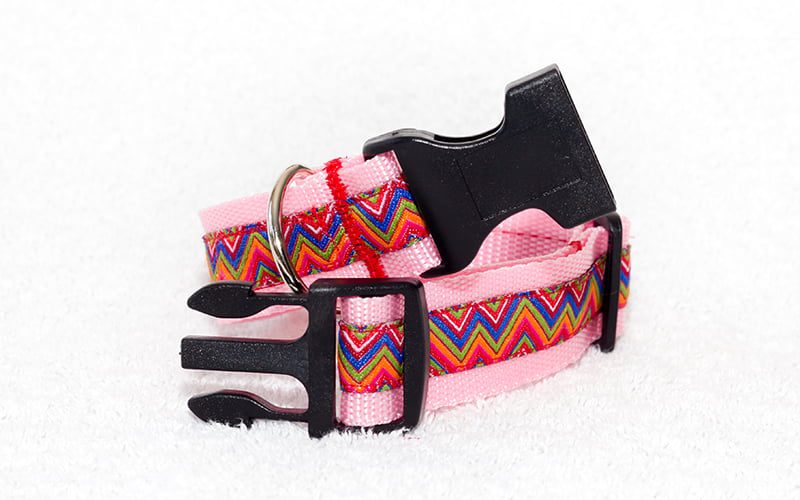 roze halsband handgemaakt - halsbanden hond handgemaakt – halsband hond - hondenhalsband