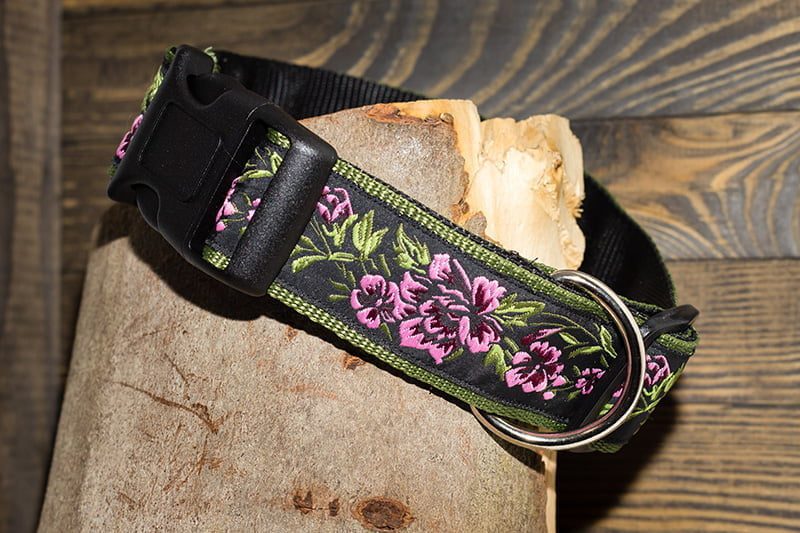 hondenhalsband met bloemen - halsbanden hond handgemaakt – halsband hond – hondenhalsbanden