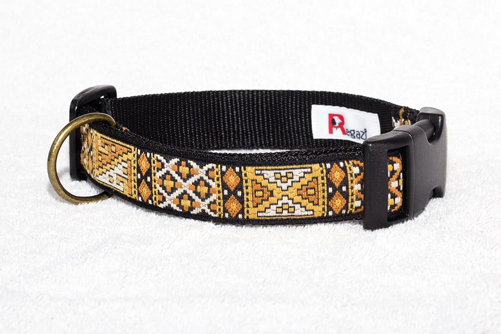 beige hondenhalsband nylon - vrolijke halsbanden handgemaakt – halsband hond – honden halsband