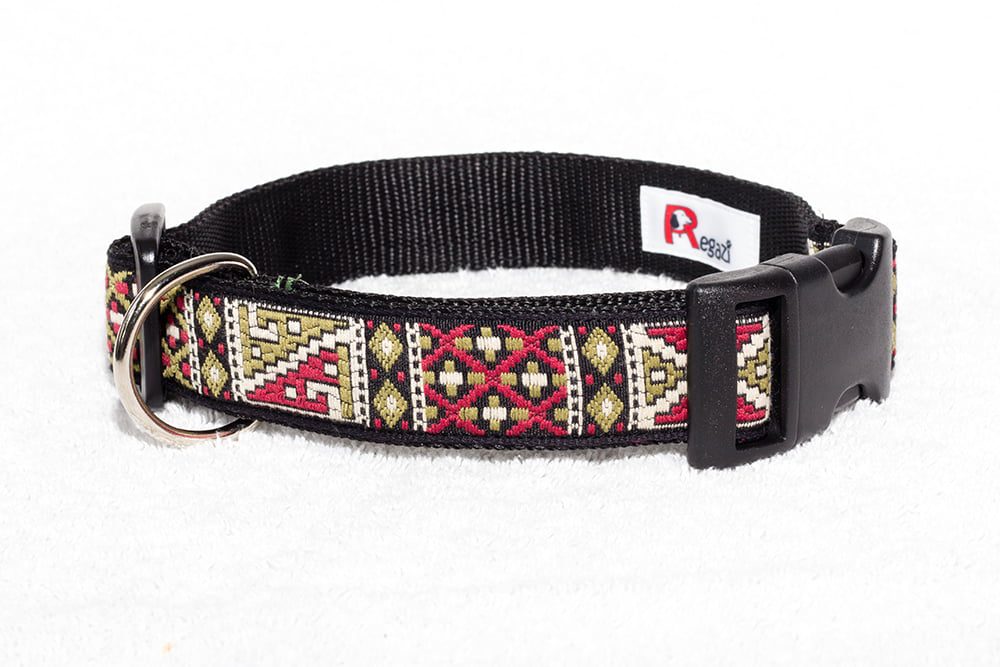 olijfgroene hondenhalsband - vrolijke halsbanden handgemaakt – halsband hond – honden halsband