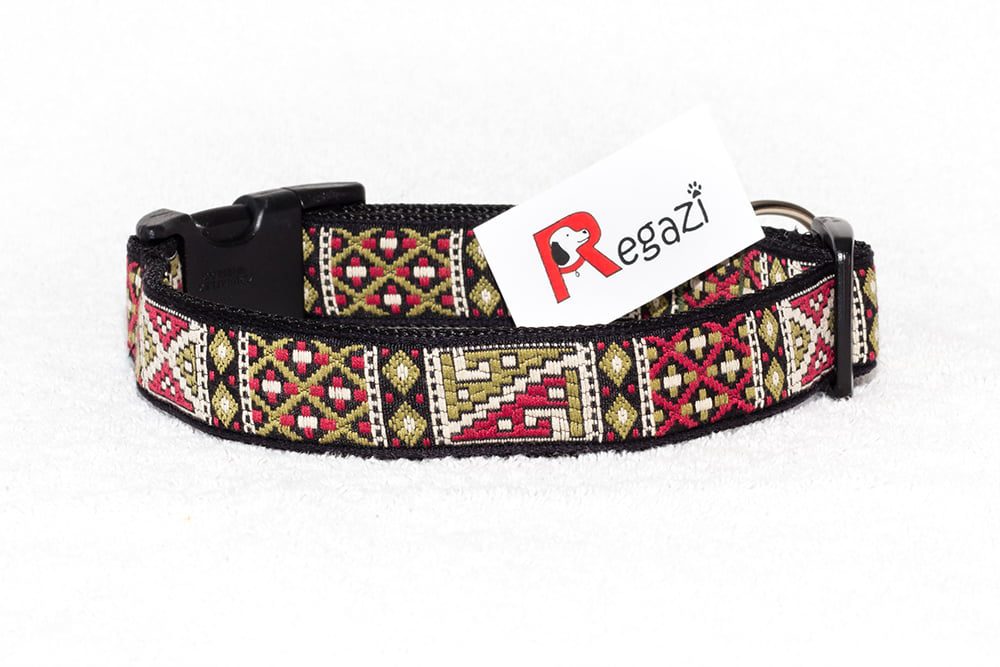 olijfgroene hondenhalsband - vrolijke halsbanden handgemaakt – halsband hond – honden halsband