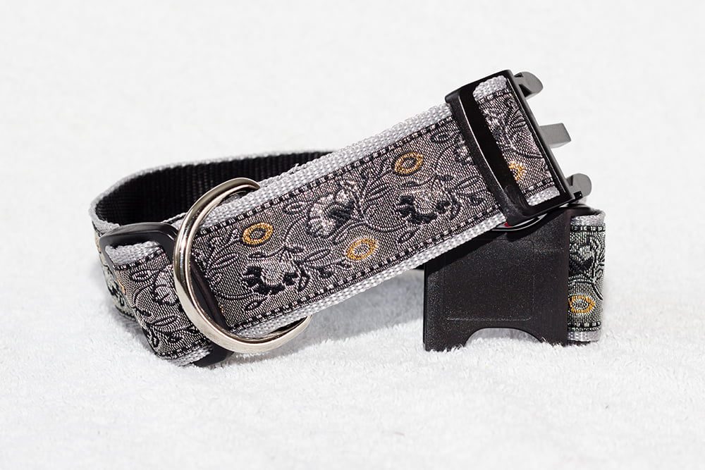 hondenhalsband lichtgrijs - halsbanden hond handgemaakt – hondenhalsbanden – halsband hond