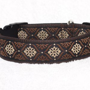 bruine hondenhalsband - honden halsband - halsbanden - hondenhalsband - halsband hond