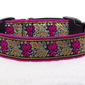 roze halsband met goudkleur - halsband hond handgemaakt – hondenhalsband